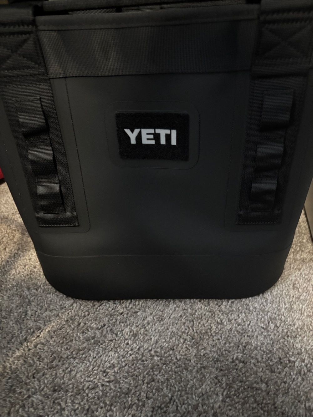 Yeti Black Camino Carryall 20gal